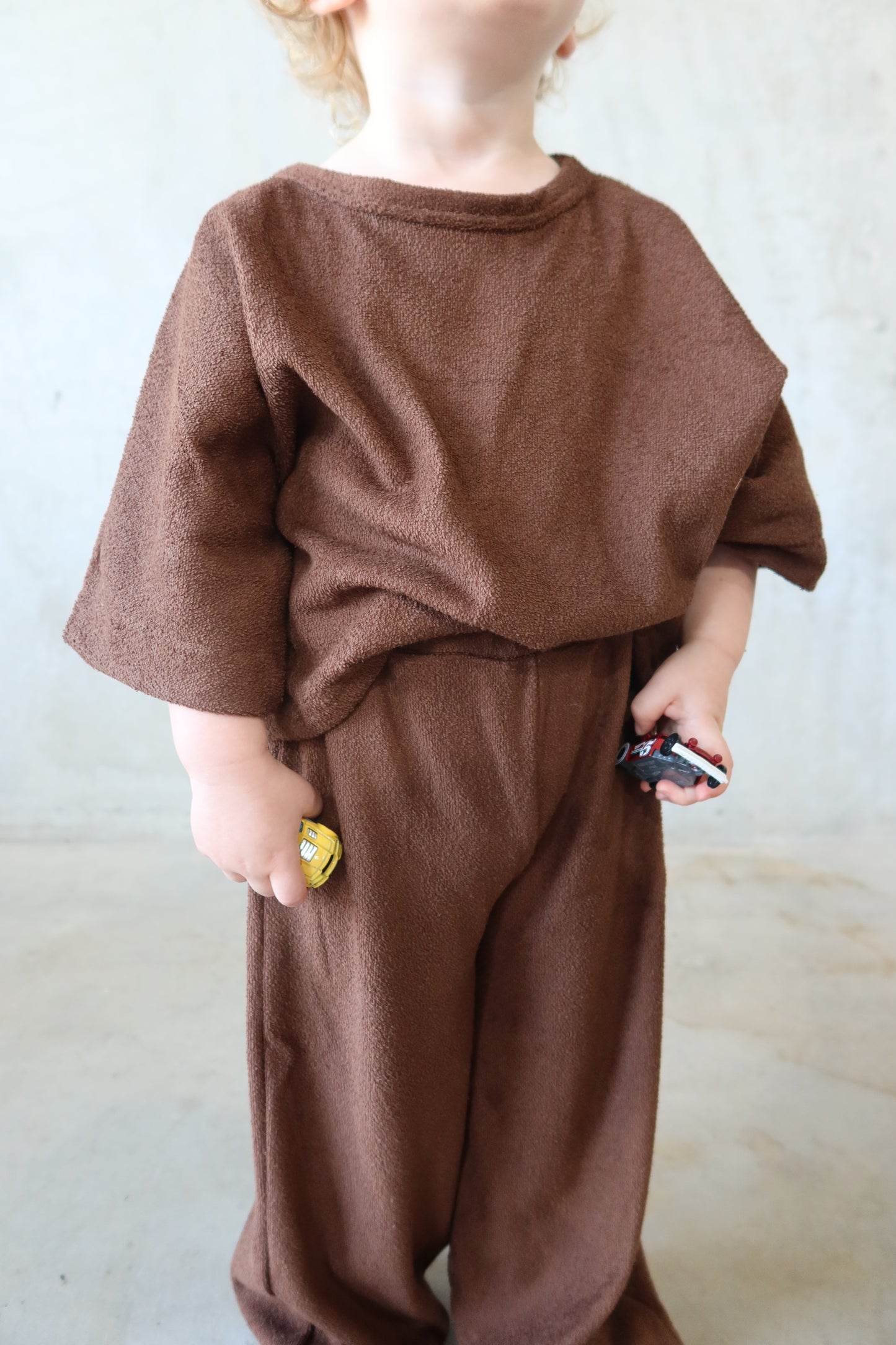THE BAGGY BROWN SET